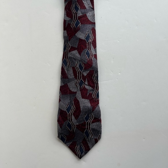 Lot of 4 VTG Men’s Silk Ties - Picture 9 of 11